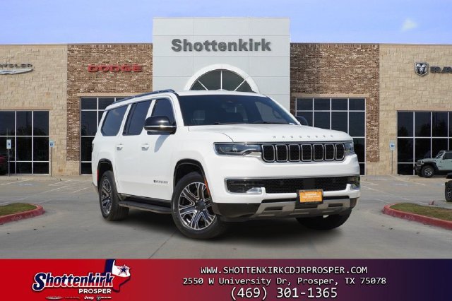 Used 2024 Jeep Wagoneer L Series II w/ Flexible Seating Group AWD/4WD image 1
