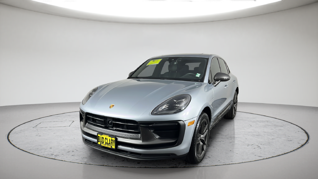 Used 2023 Porsche Macan Turbo AWD/4WD image 1