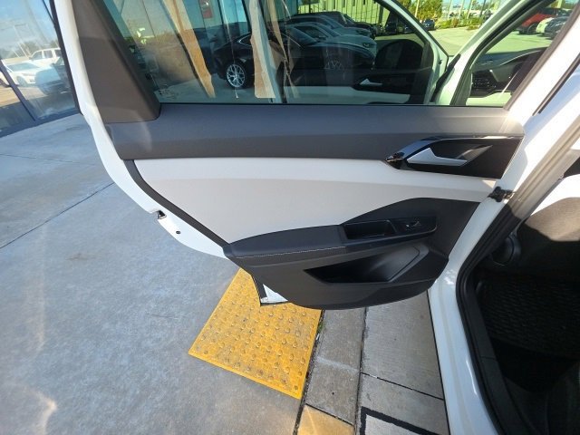 Used 2025 Volkswagen Taos S image 23