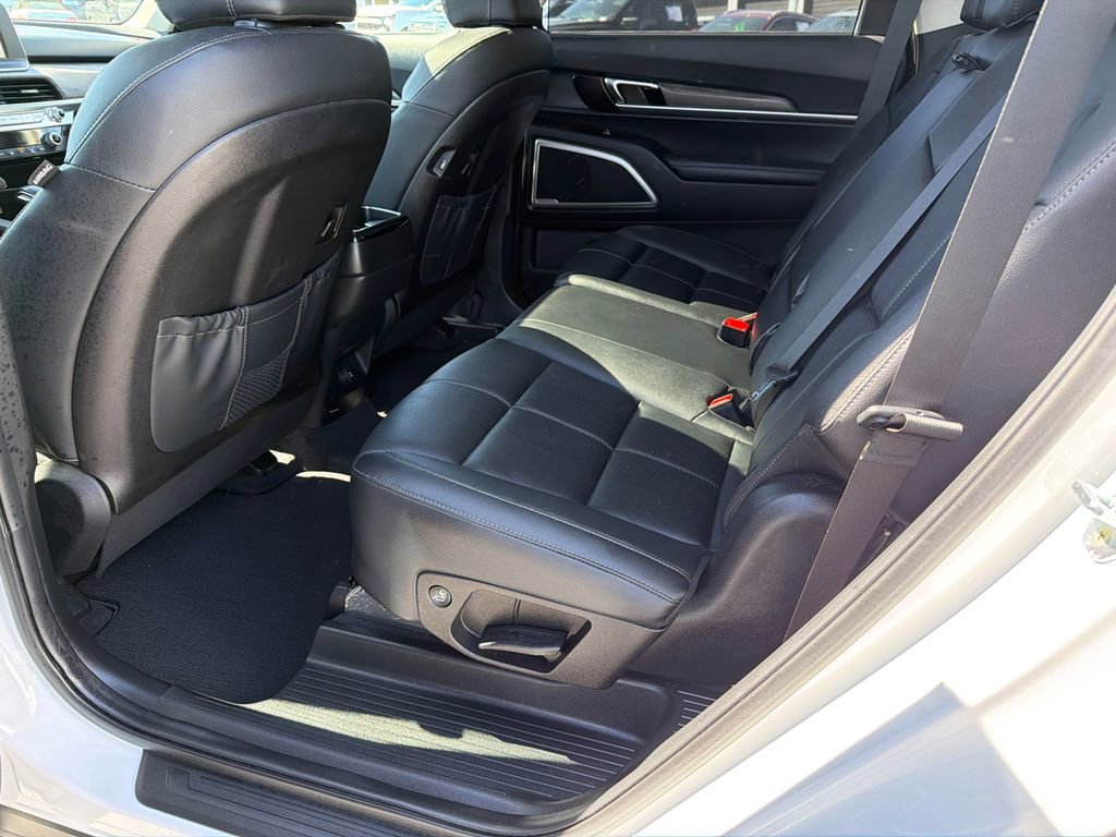 Used 2022 Kia Telluride EX image 21