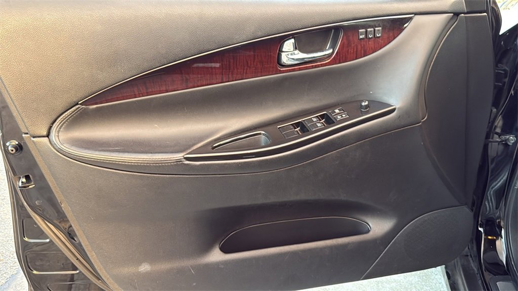 Used 2017 INFINITI QX50 AWD w/ Premium Plus Package image 11