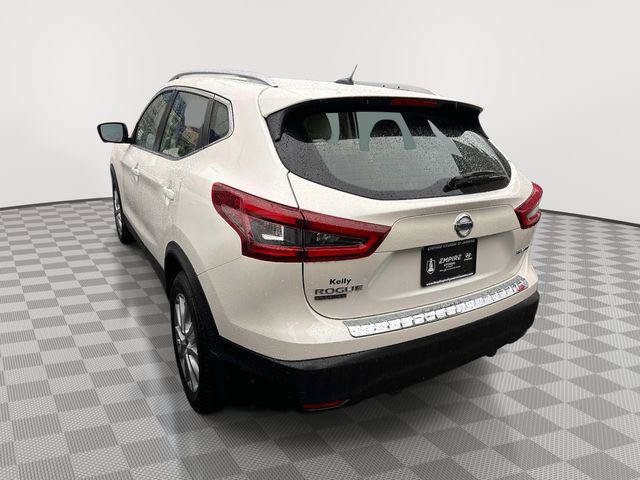 Used 2022 Nissan Rogue Sport SV w/ Technology Package AWD/4WD image 4