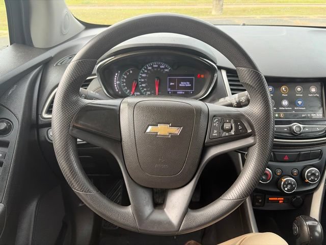 Used 2019 Chevrolet Trax LS FWD image 16