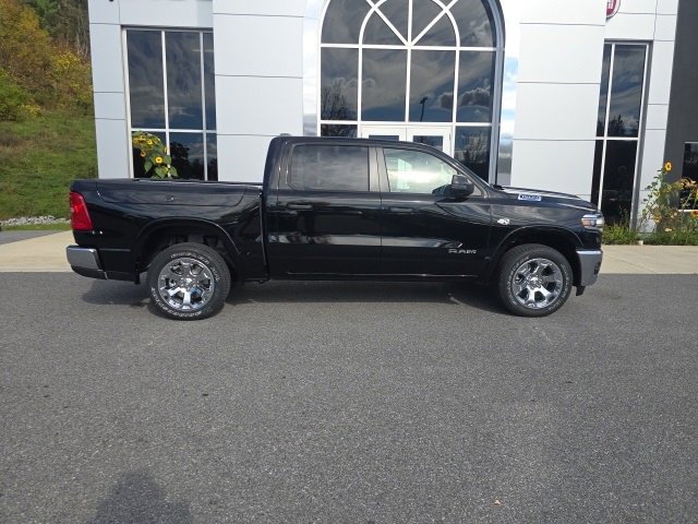 New 2026 RAM 1500 4x4 Crew Cab image 7