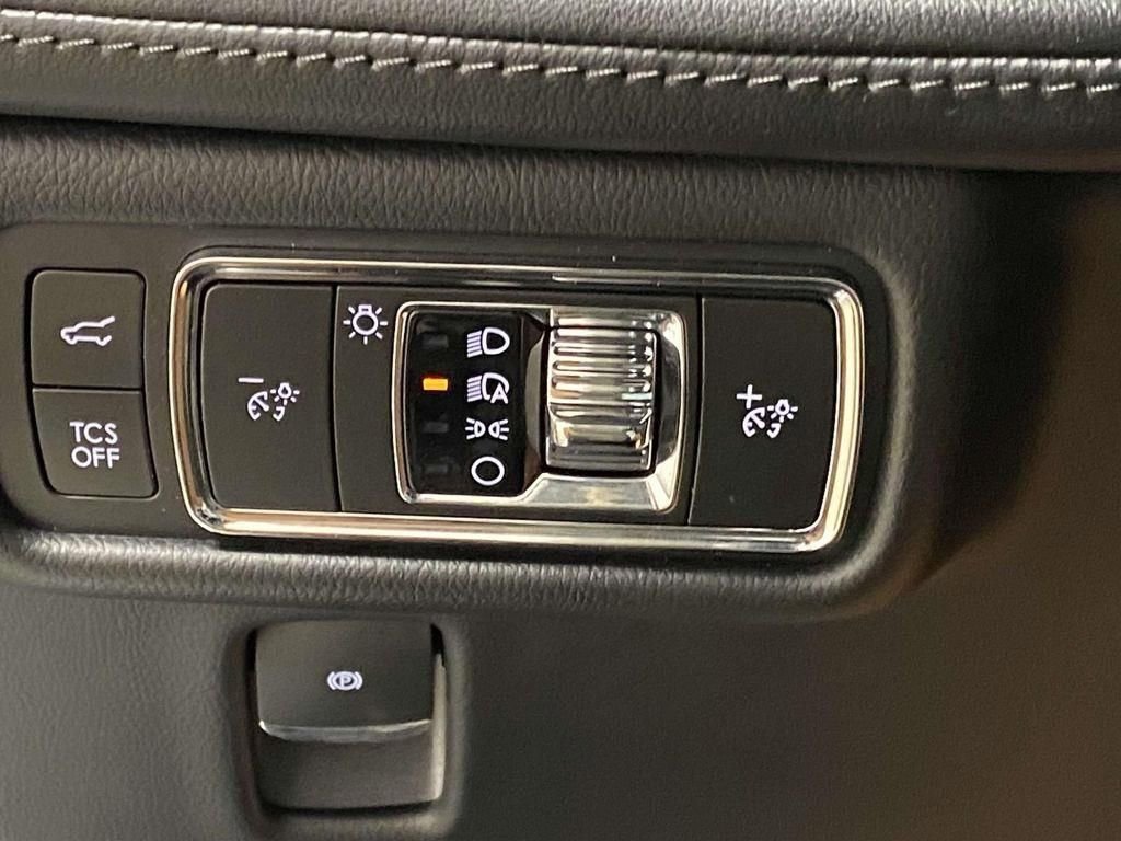 Used 2022 Lincoln Nautilus AWD image 22