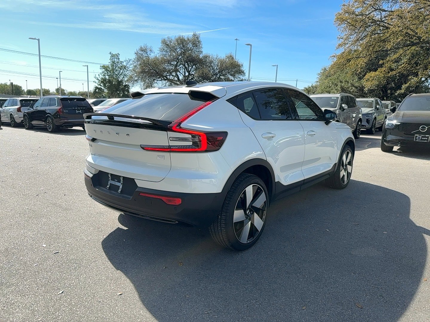 Certified 2023 Volvo C40 P8 Recharge Ultimate image 6