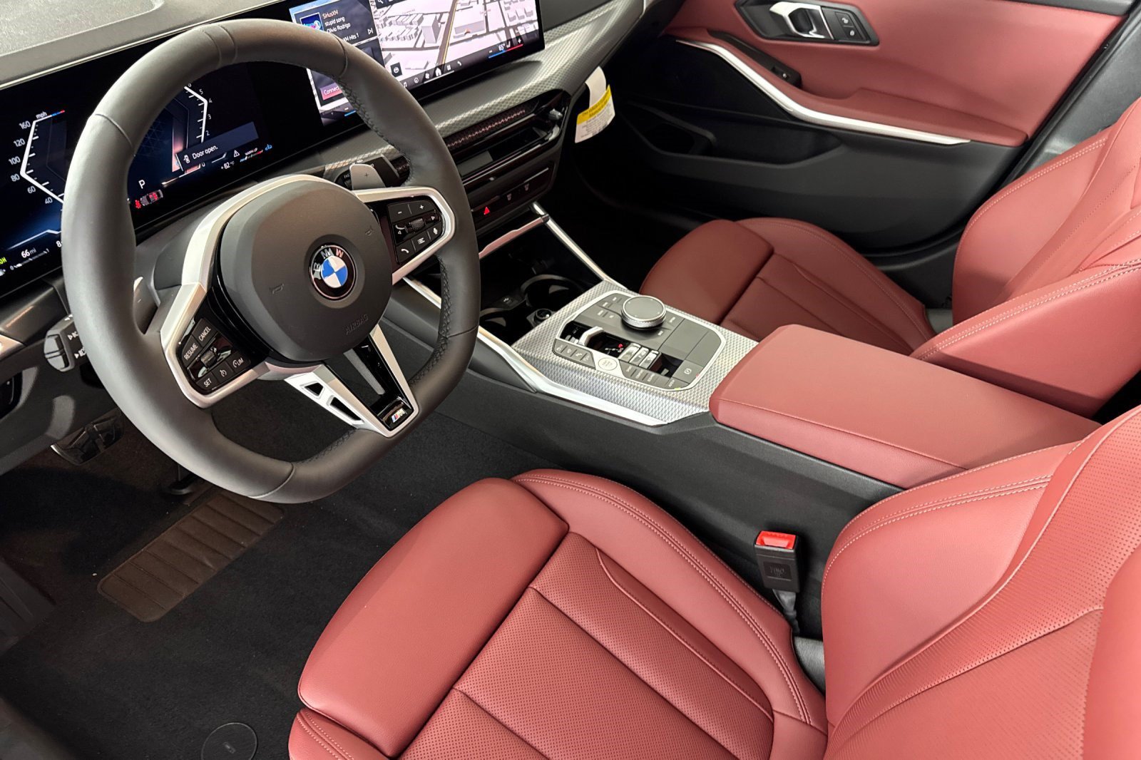 New 2026 BMW 330i Sedan w/ M Sport Package RWD image 4