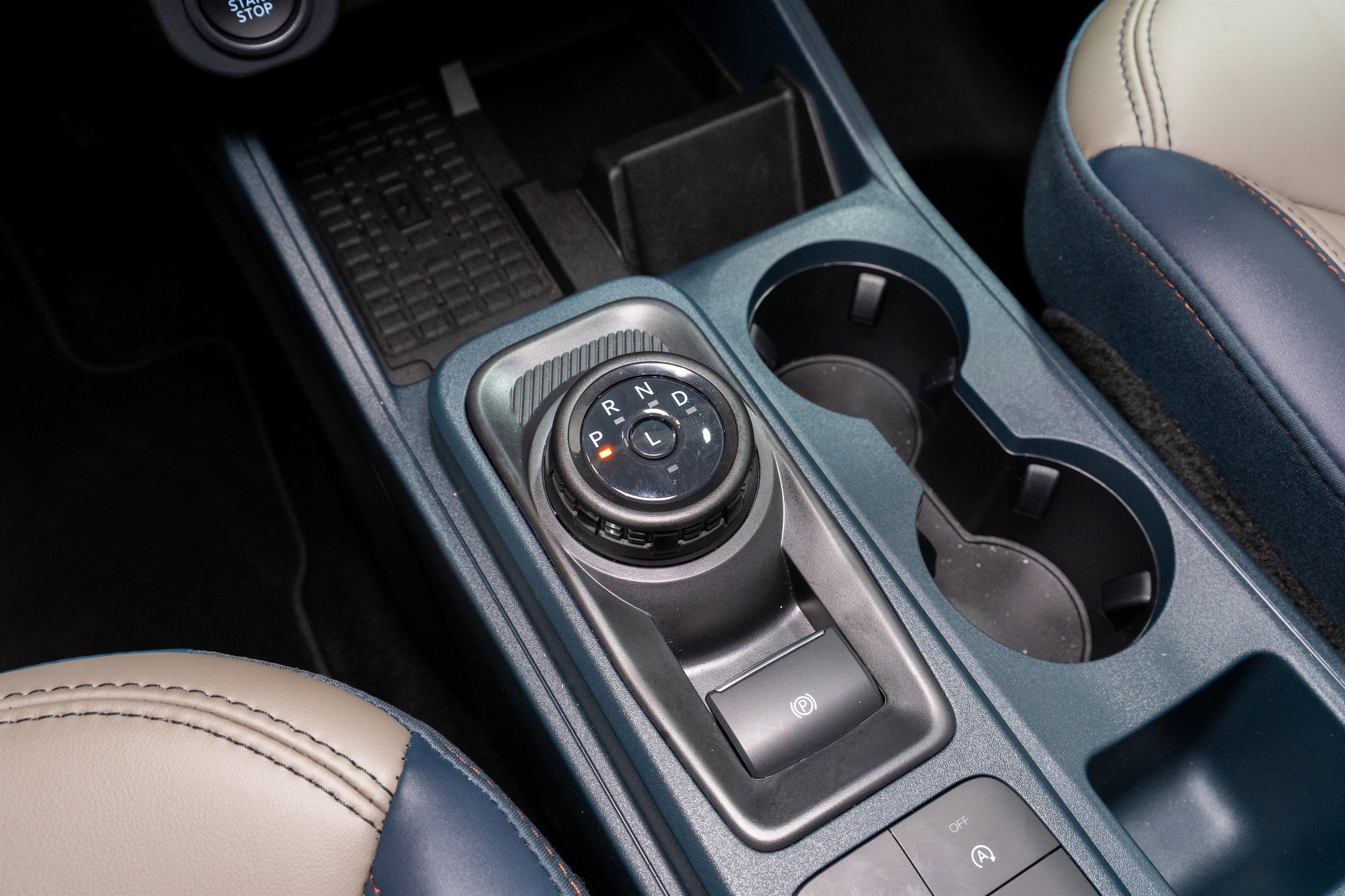 Used 2025 Ford Maverick Lariat w/ 4K Tow Package image 27