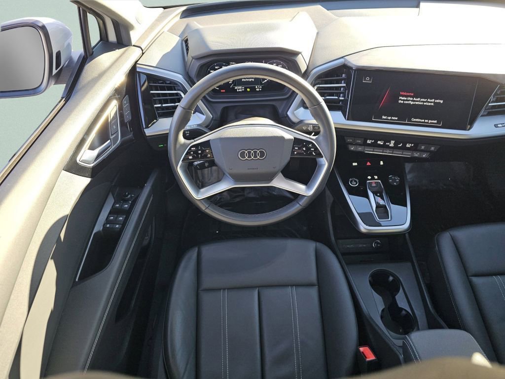 Used 2023 Audi Q4 e-tron Premium w/ Convenience Package image 4