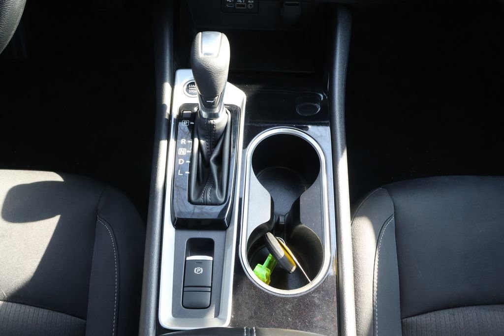 Used 2024 Nissan Altima 2.5 SV image 19
