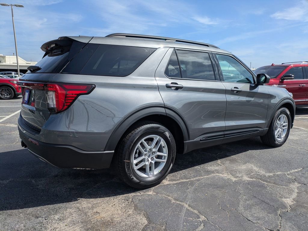 New 2026 Ford Explorer Active image 4