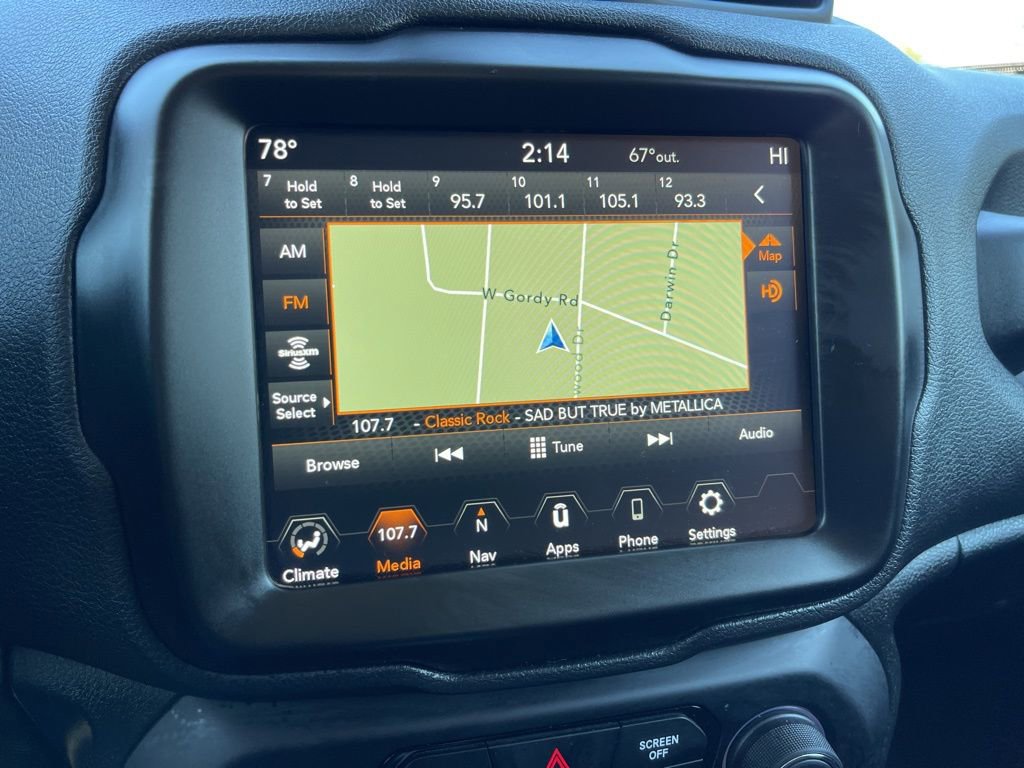 Certified 2023 Jeep Renegade Latitude image 10