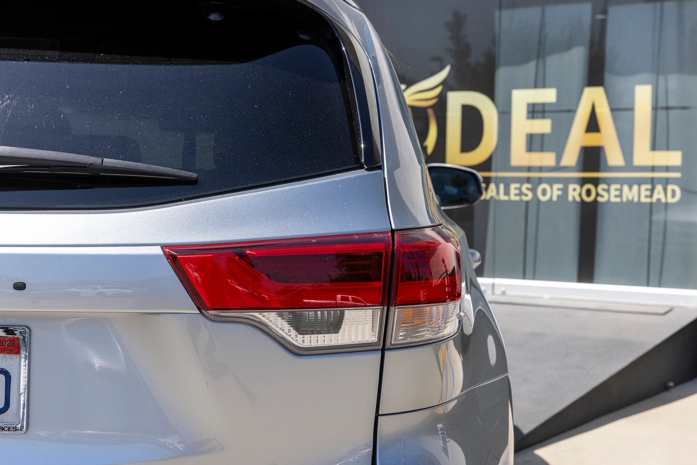 Used 2018 Toyota Highlander XLE FWD image 11