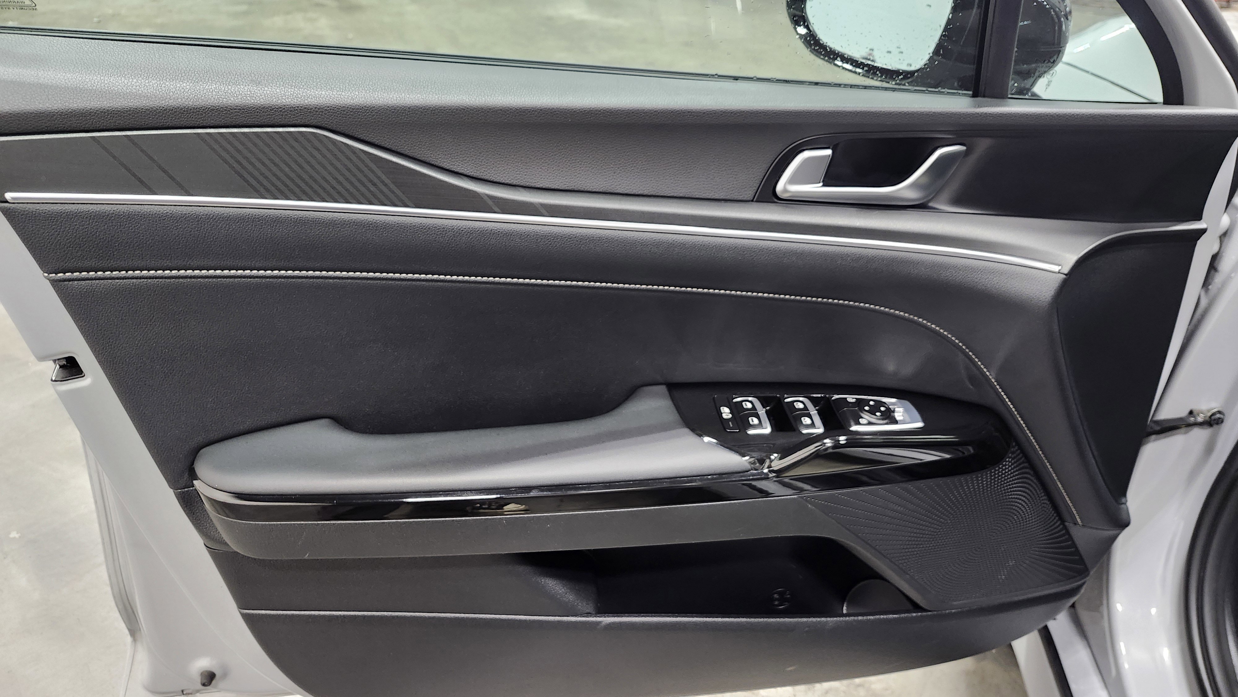 Used 2025 Kia K5 GT-Line image 27