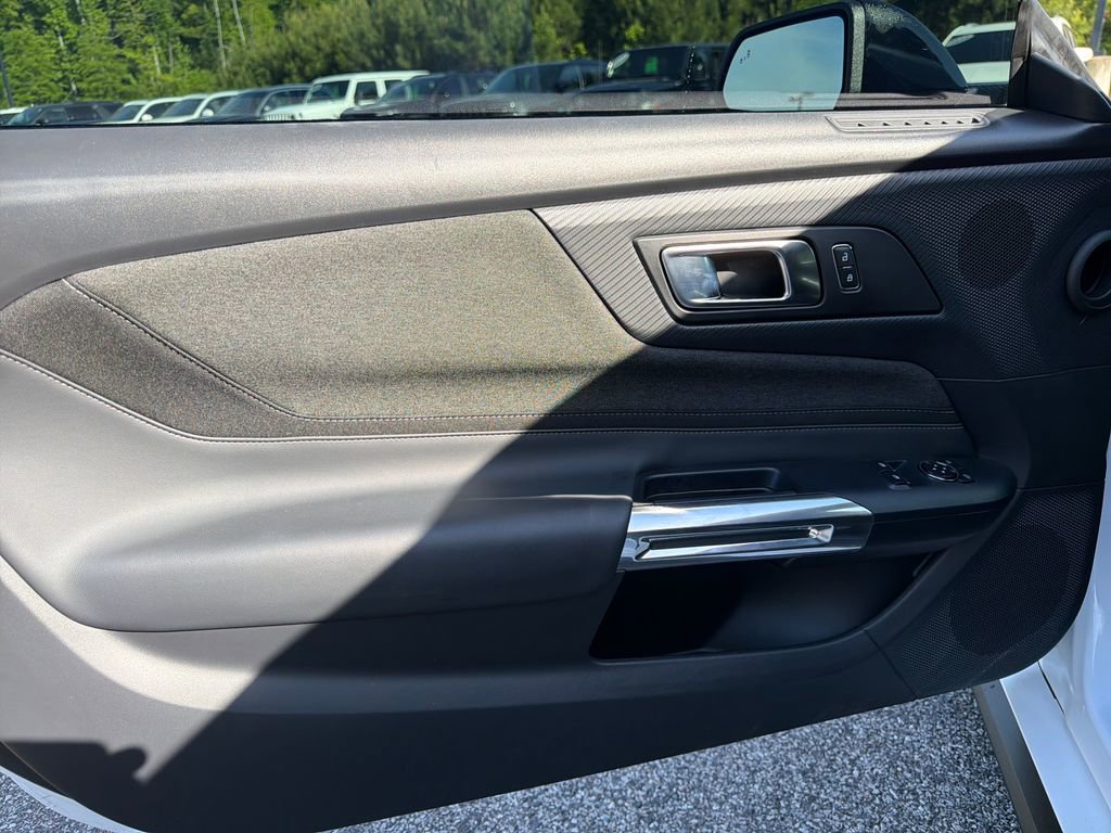 Used 2025 Ford Mustang GT w/ Mustang Nite Pony Package image 27