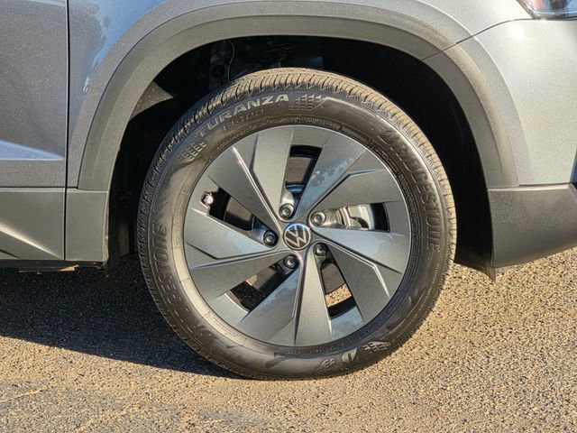 Used 2025 Volkswagen Taos S image 7