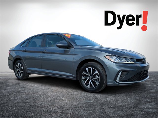 Used 2025 Volkswagen Jetta S image 1