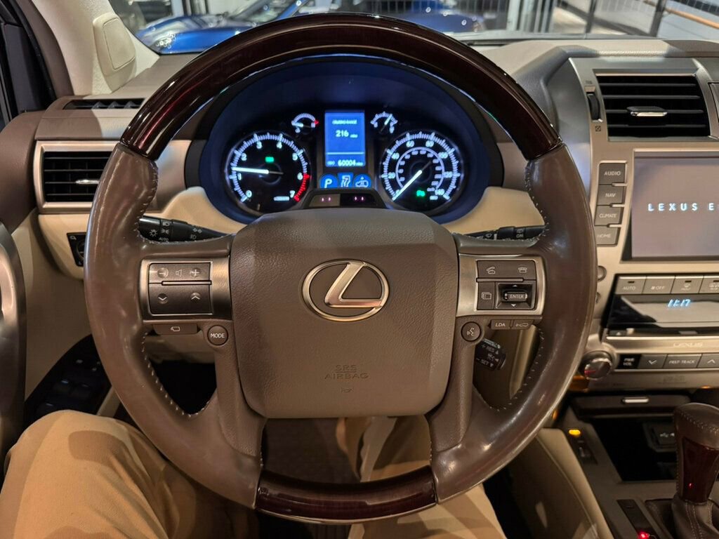 Used 2019 Lexus GX 460 Luxury image 12
