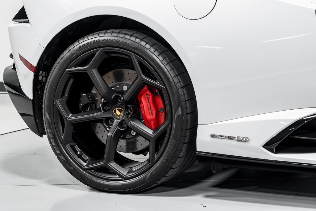 Used 2023 Lamborghini Huracan EVO RWD image 53