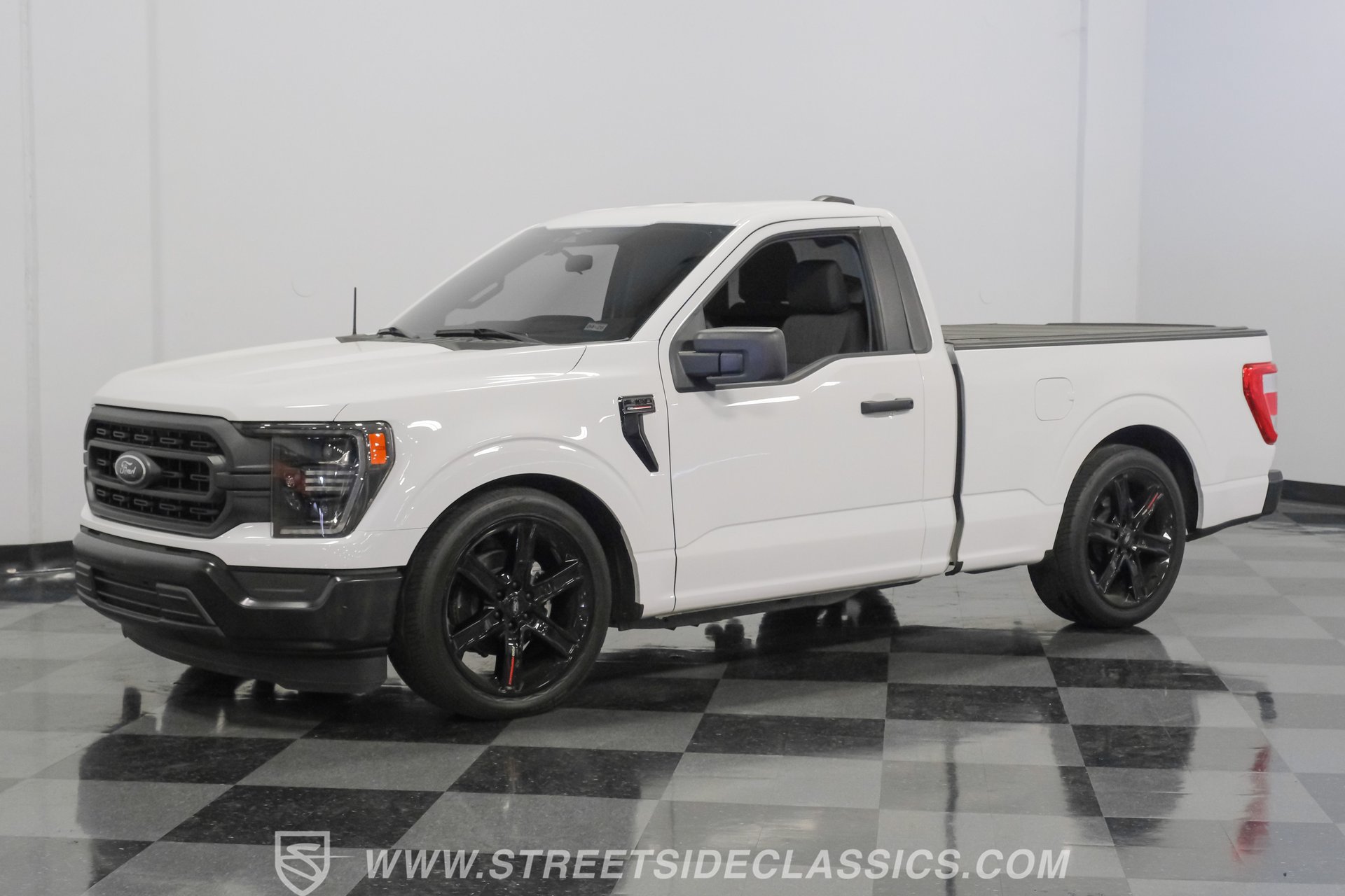 Used 2023 Ford F150 XL RWD image 6
