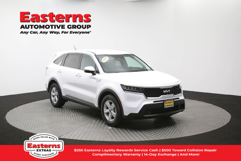 Used 2023 Kia Sorento LX FWD image 48