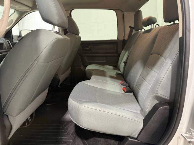 Used 2015 RAM 2500 Tradesman w/ Chrome Appearance Group AWD/4WD image 14