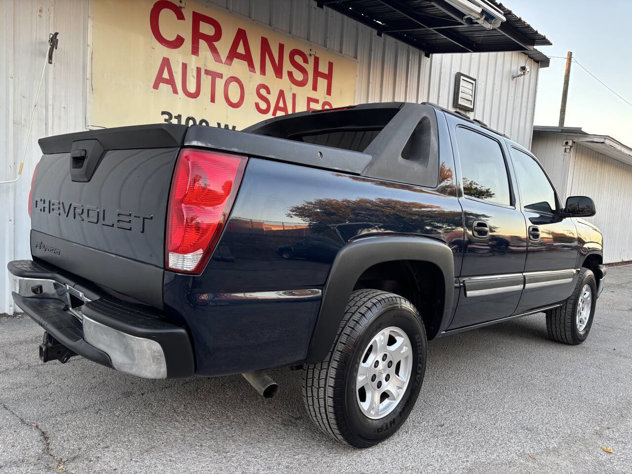 Used 2006 Chevrolet Avalanche Z66 w/ Preferred Equipment Group image 4