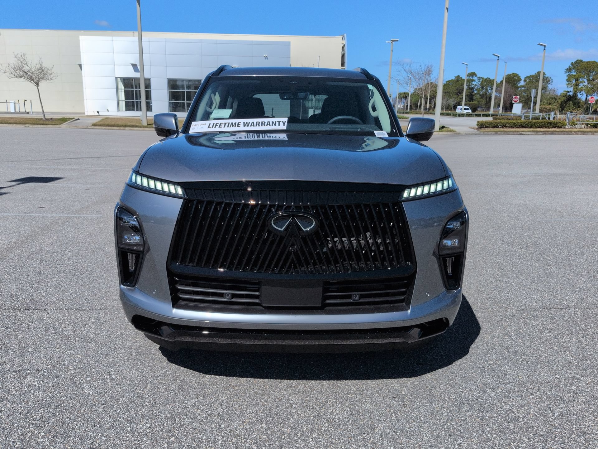 New 2026 INFINITI QX80 Luxe w/ Cargo Package AWD/4WD image 10