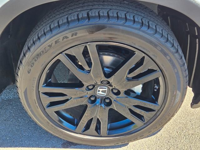 Certified 2022 Honda Pilot Black Edition image 9