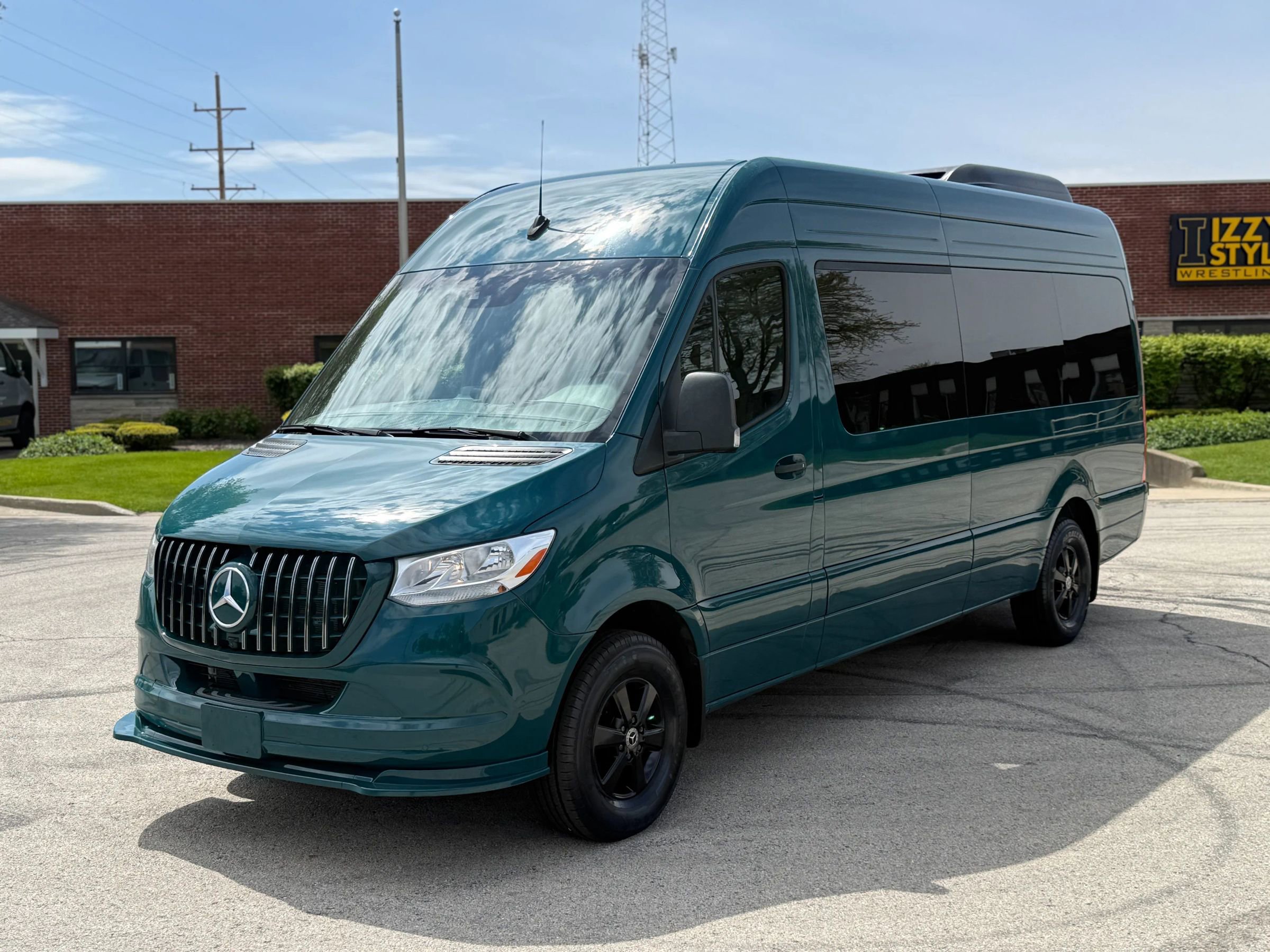 Used 2024 Mercedes-Benz Sprinter 2500 image 3