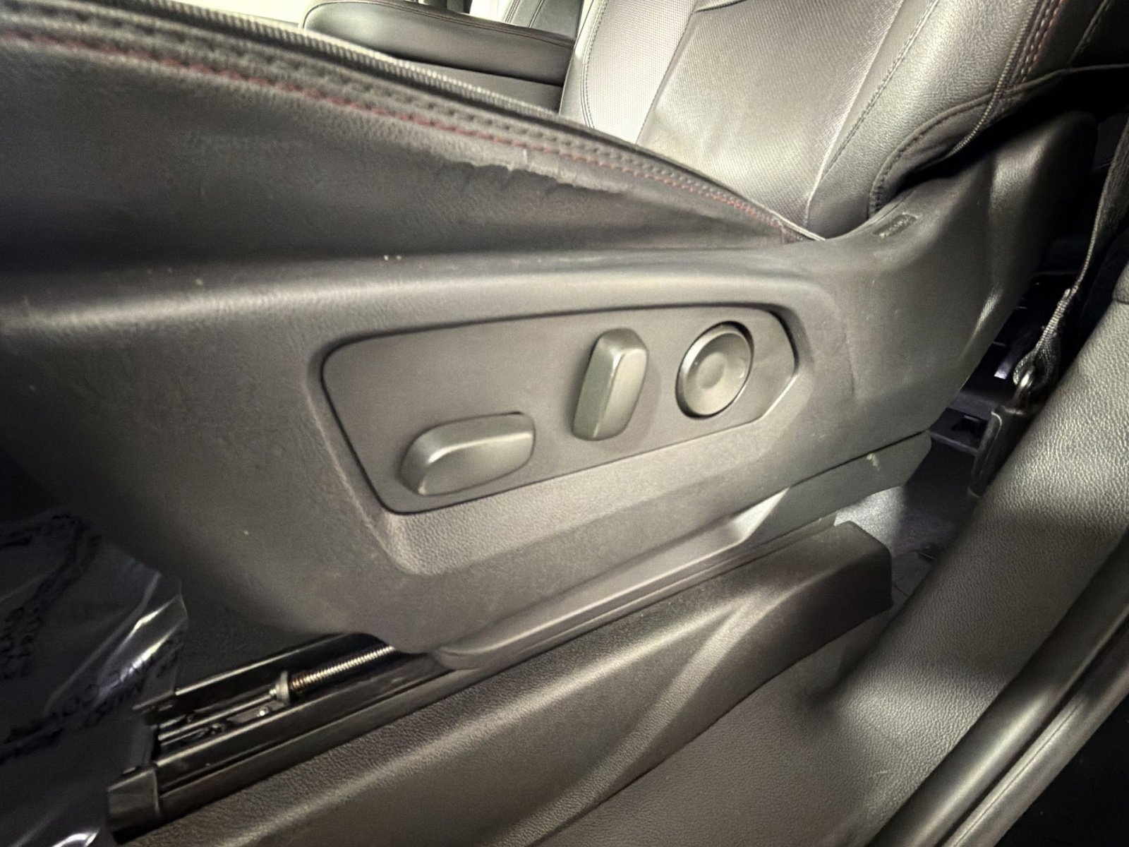 Used 2023 Chevrolet Suburban RST w/ Luxury Package image 14