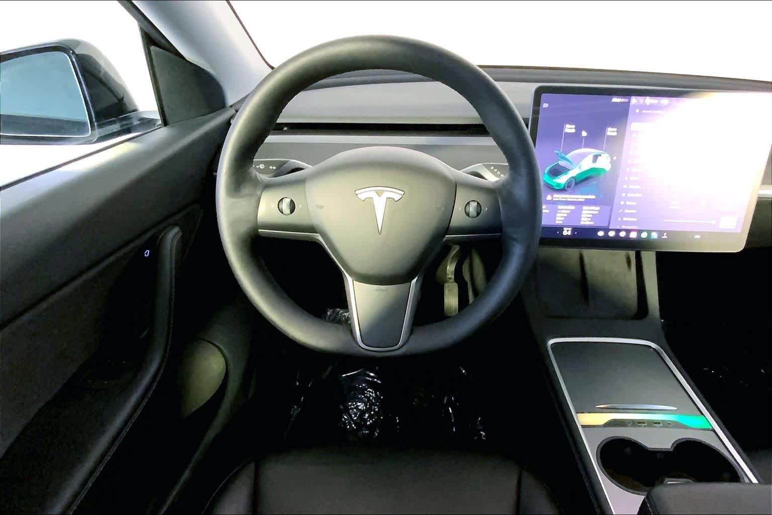 Used 2022 Tesla Model Y Long Range AWD/4WD image 5