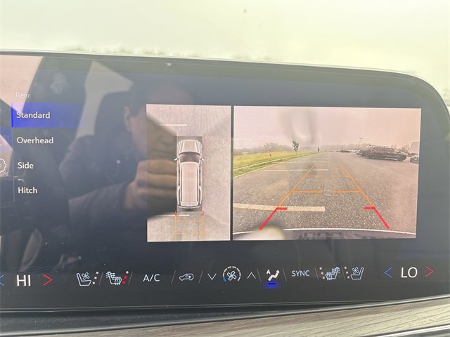 New 2025 Chevrolet Suburban Premier image 15