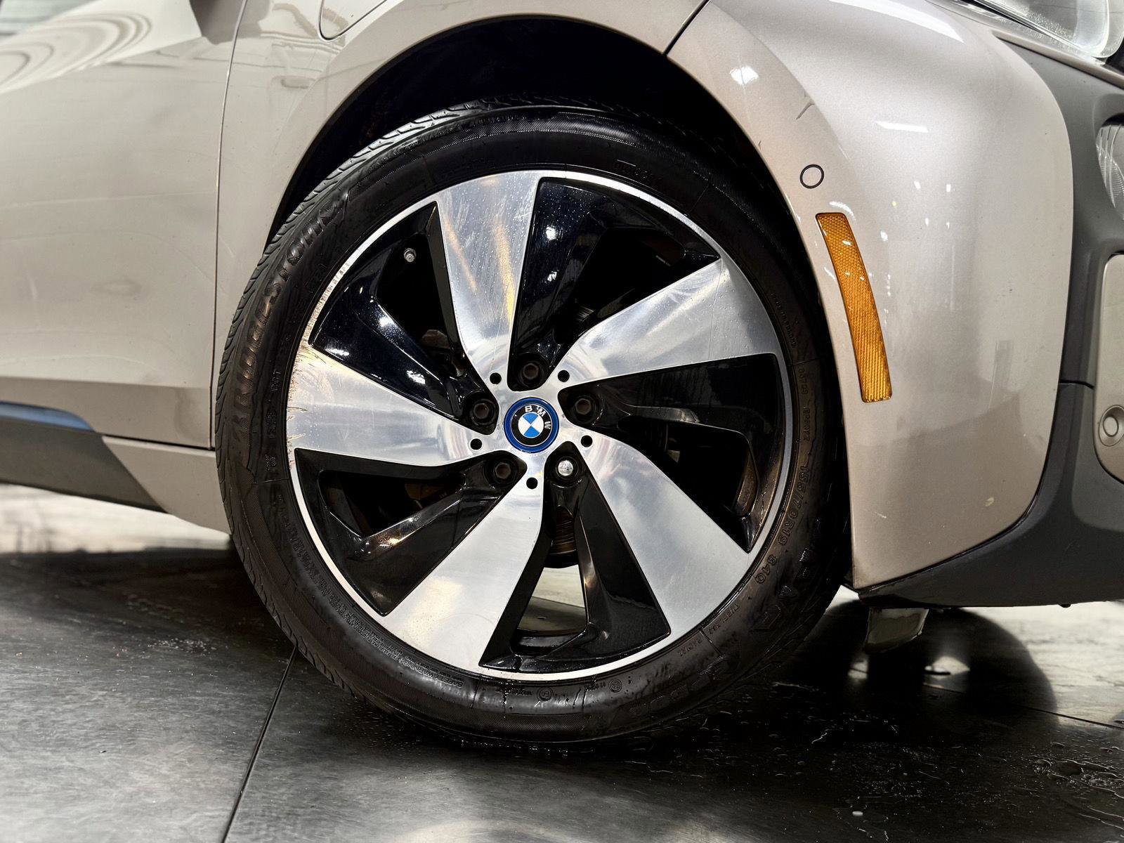 Used 2015 BMW i3 w/ Range Extender image 10