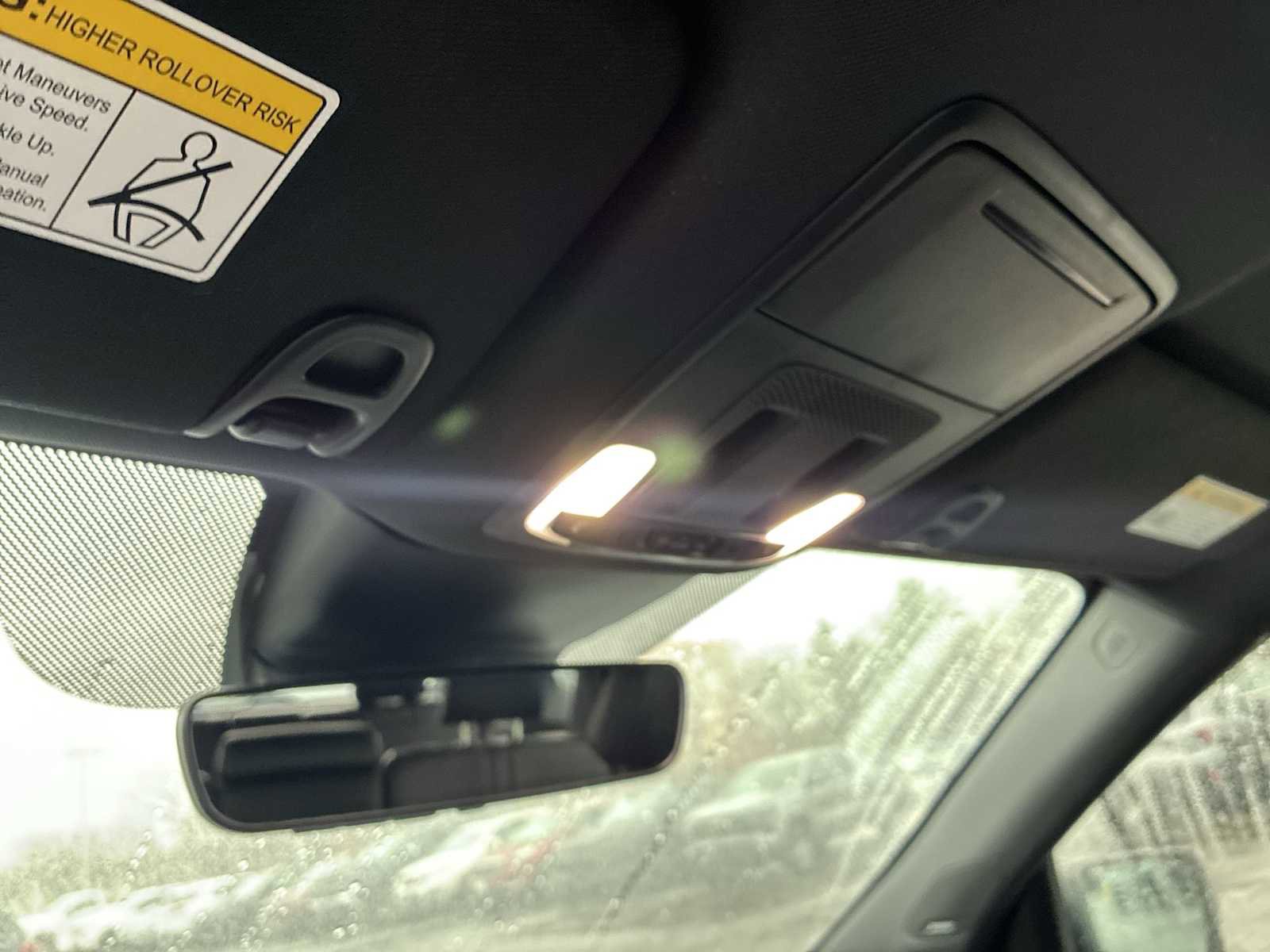 Used 2025 Honda Pilot Black Edition image 36