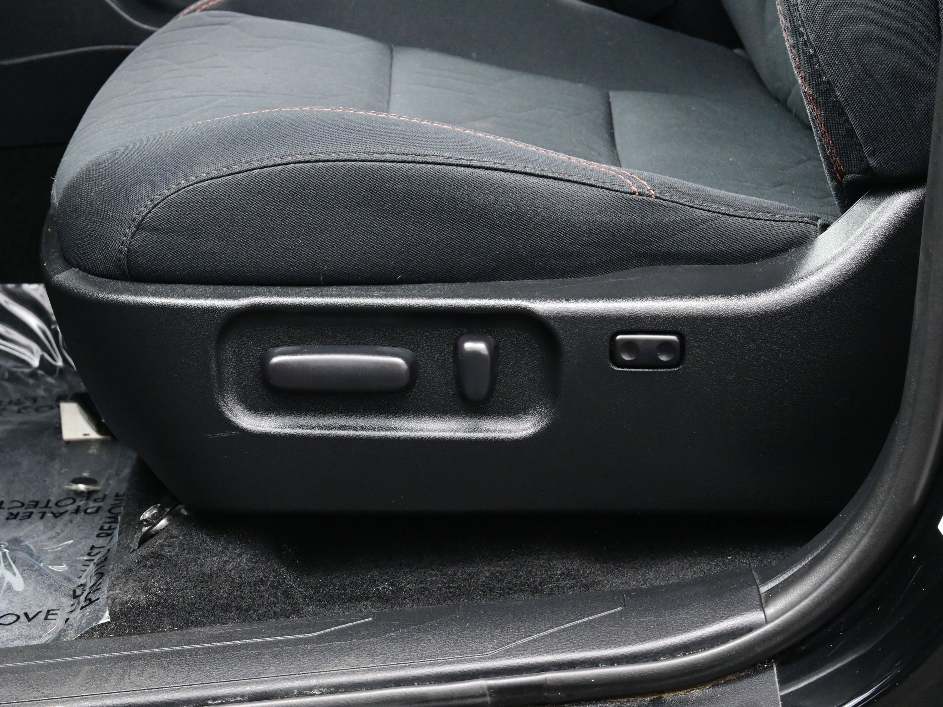 Used 2020 Toyota Tacoma TRD Sport image 12