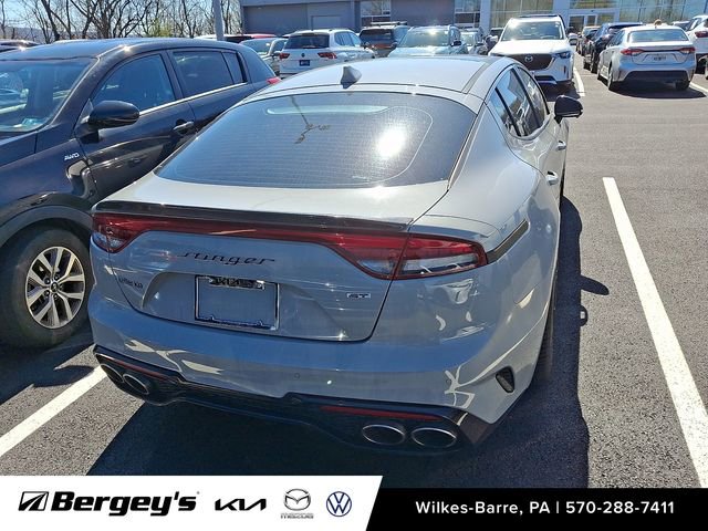 Used 2023 Kia Stinger GT2 RWD image 6
