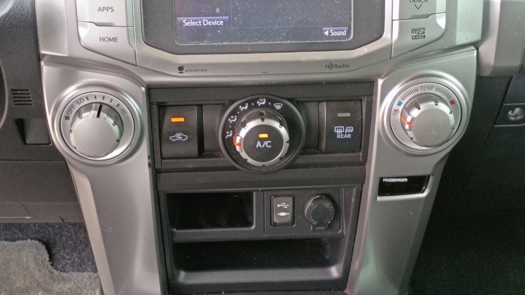 Used 2015 Toyota 4Runner SR5 RWD image 23