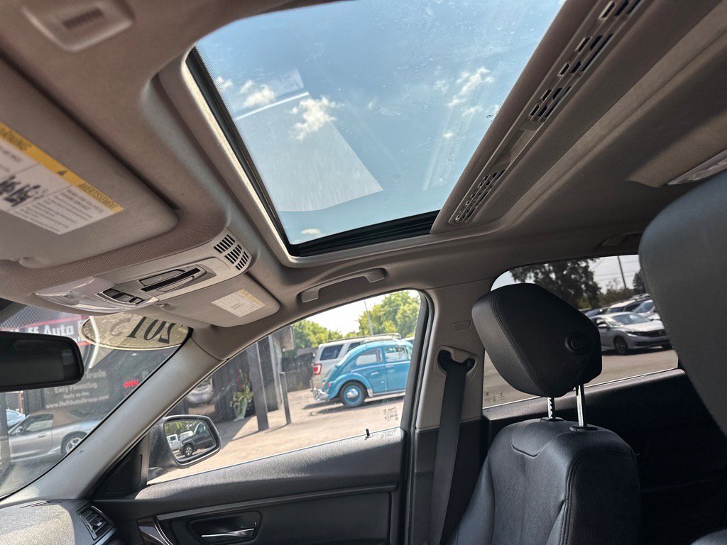 Used 2015 BMW 328i xDrive Sedan image 9