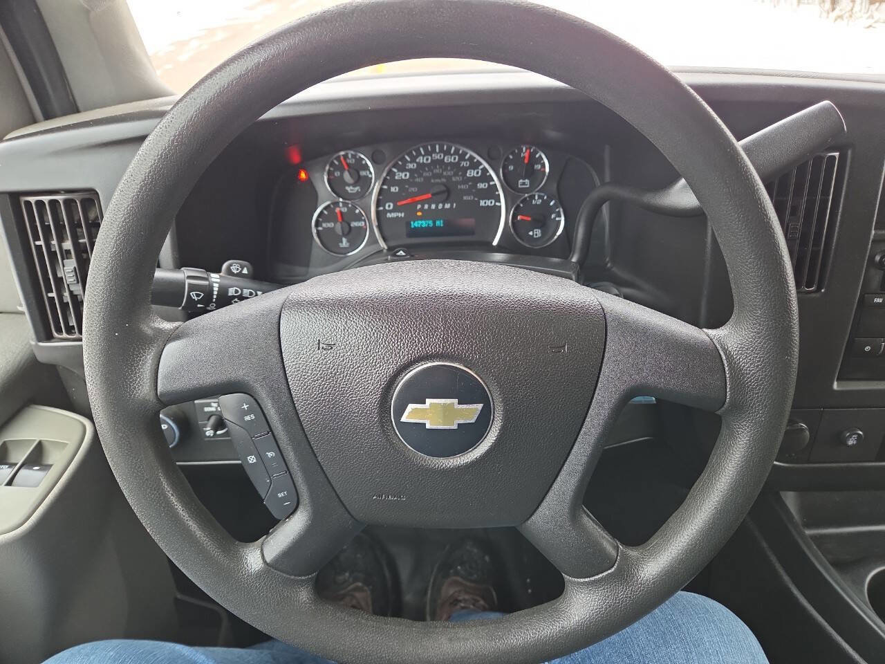 Used 2019 Chevrolet Express 3500 w/ Driver Convenience Package image 15