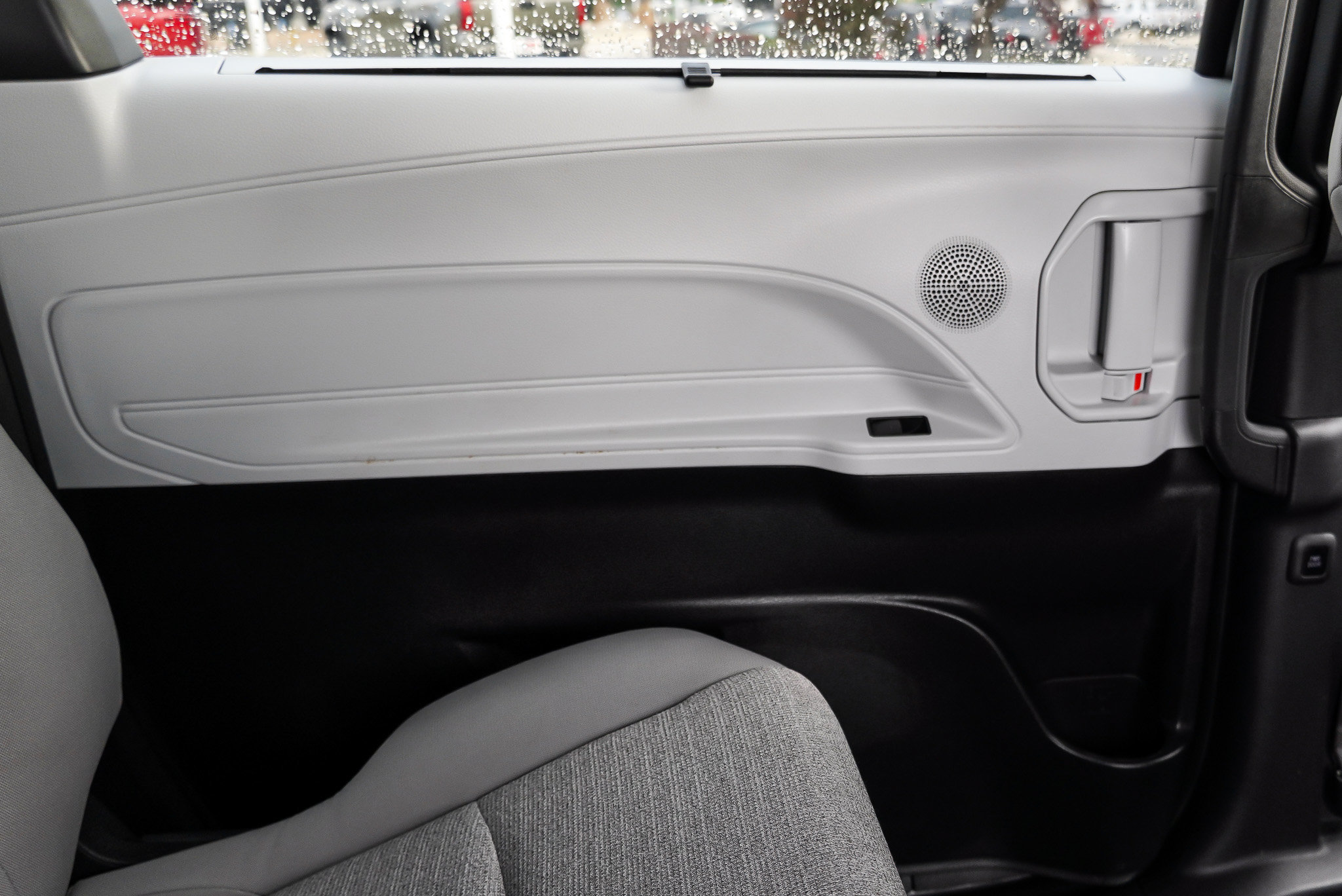 Certified 2025 Toyota Sienna LE AWD/4WD image 26