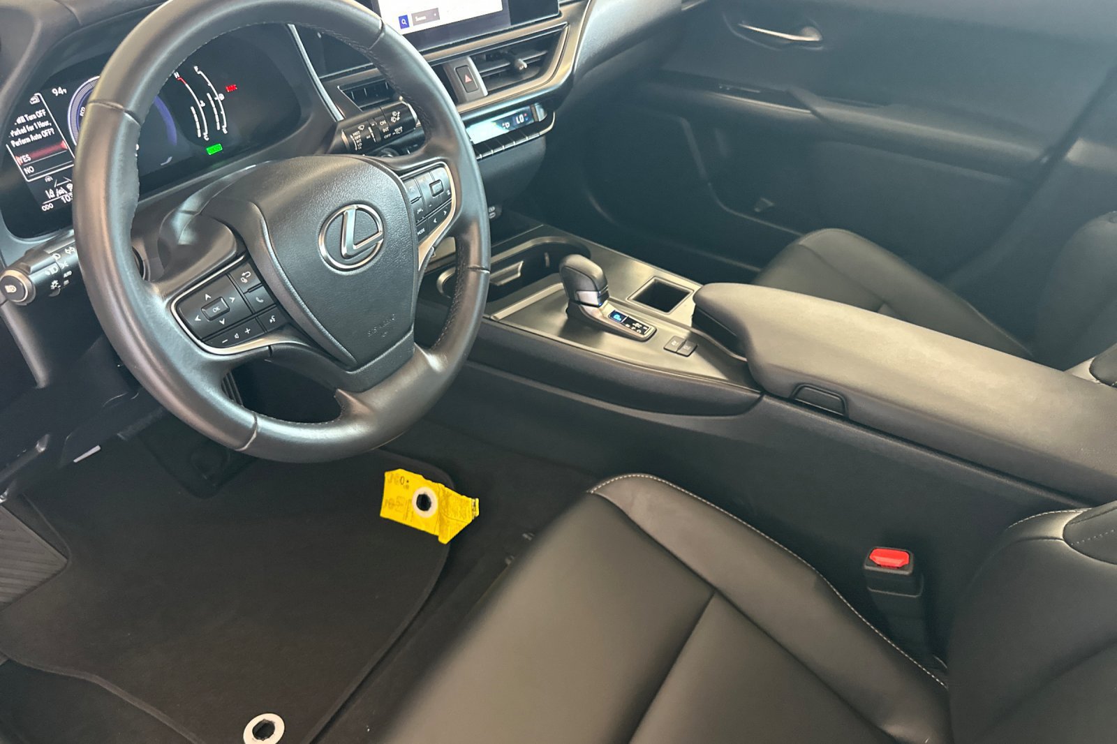 Certified 2025 Lexus UX 300h FWD image 7