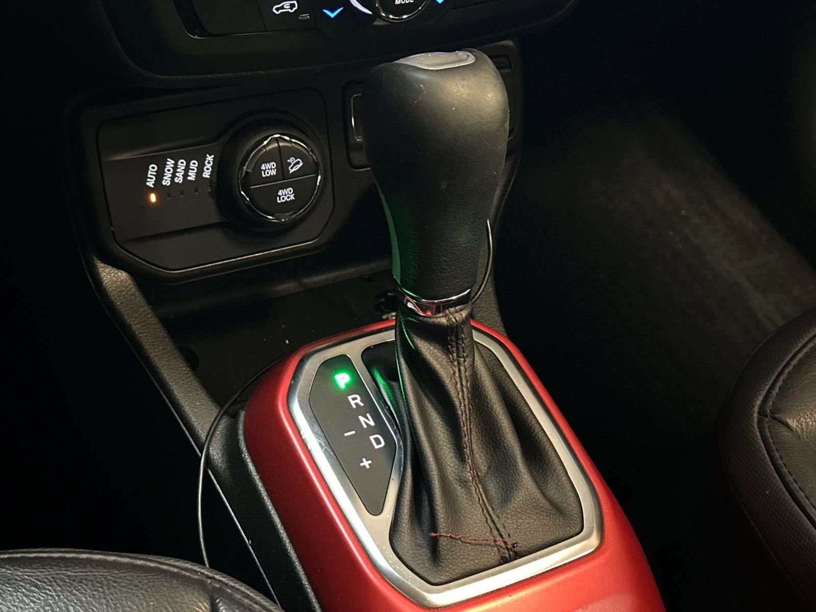 Used 2021 Jeep Renegade Trailhawk w/ Sun & Sound Group image 21