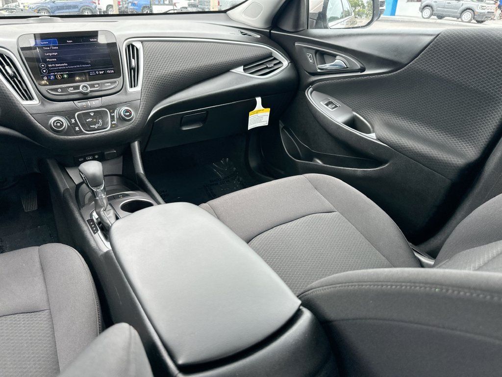 Certified 2024 Chevrolet Malibu LS FWD image 21