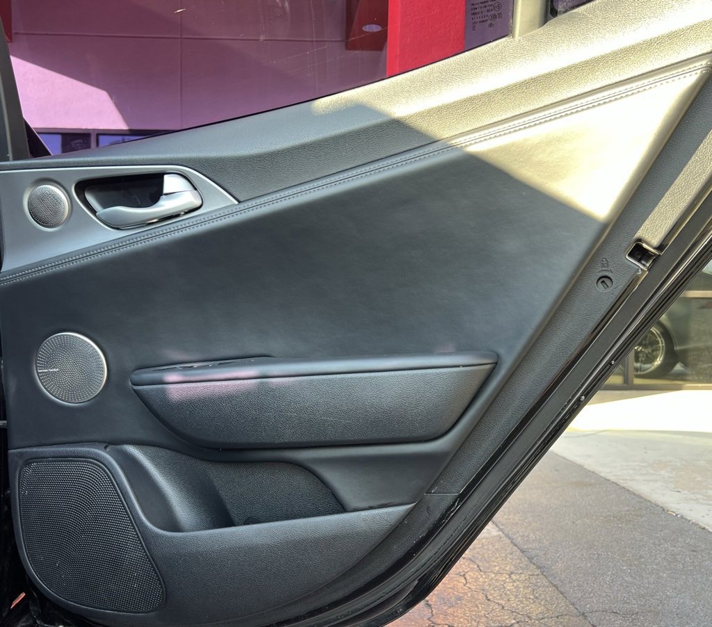 Used 2020 Kia Stinger GT2 image 18