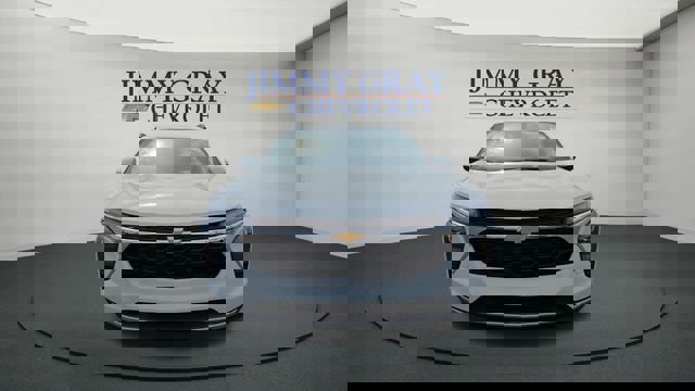 New 2026 Chevrolet Trax LT w/ Driver Confidence Package image 8