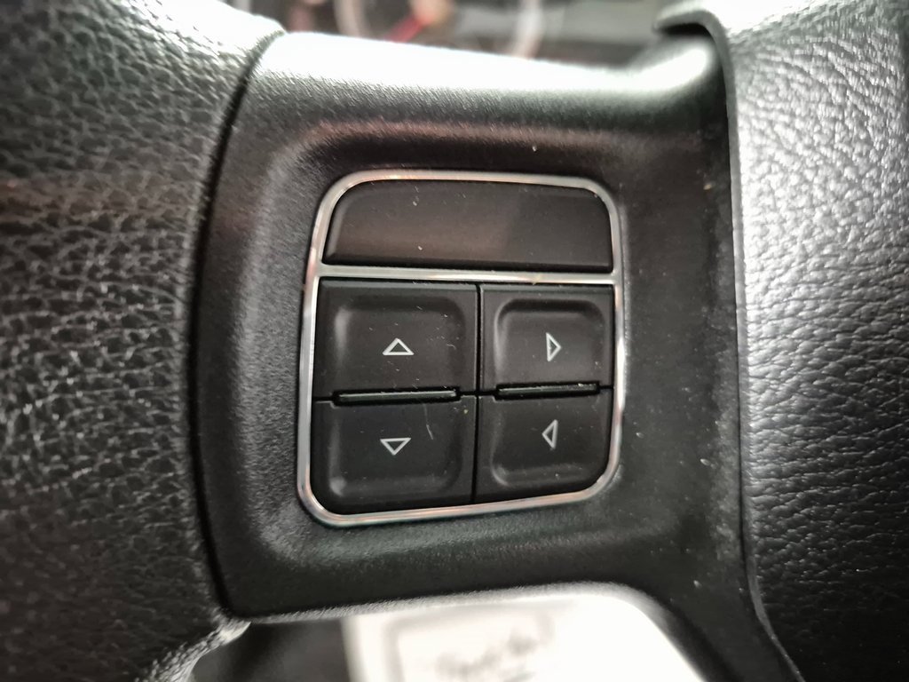 Used 2019 RAM 1500 Express image 18