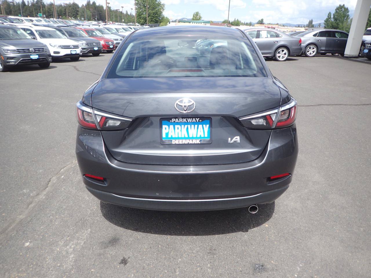 Used 2017 Toyota Yaris iA FWD image 4