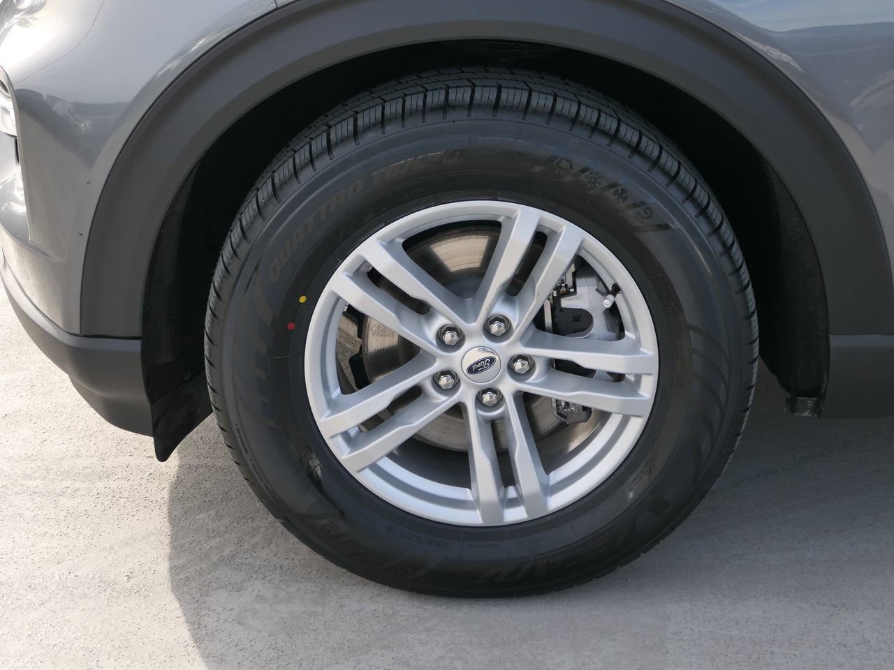 Used 2024 Ford Explorer XLT w/ Equipment Group 202A image 9