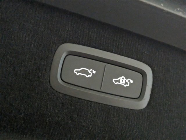 Used 2025 Polestar Polestar 3 image 13